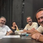 Küçük Bir Soruşturma: Moda Sahnesi’nden post-truth bir komedi